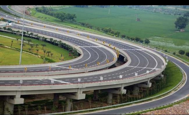 Ţara care a construit 23 de km de autostradă pe zi. România nu a dat în folosinţă niciun km în ultimii doi ani