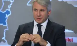Reacţie dură a lui Teodorovici la adresa bancherilor: Creditele sunt mai scumpe în România