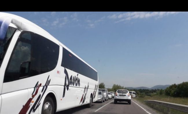 Calvarul abia începe pentru șoferii care parcurg DN73 Brașov – Câmpulung