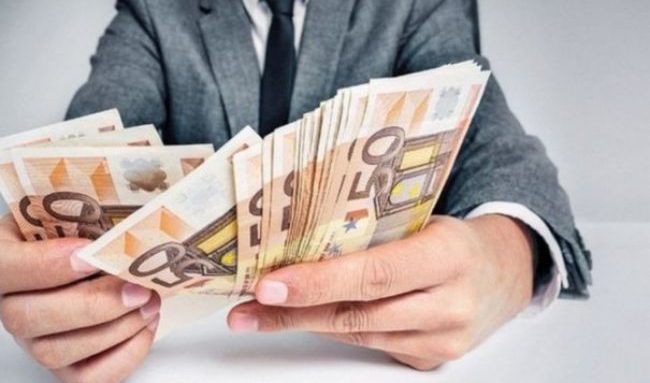 Se dau 140 de euro pe zi! Decizia fulger luată de Guvernul Orban. Cine va primi banii