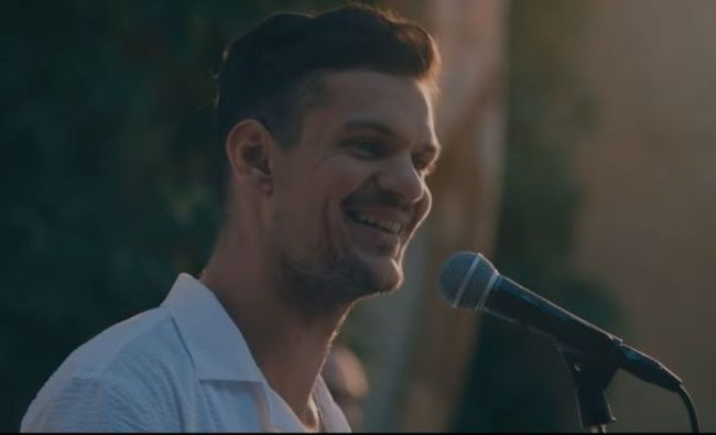 VIDEO Înaintea mitingului diasporei Tudor Chirilă a lansat o melodie dedicată românilor din afara țării