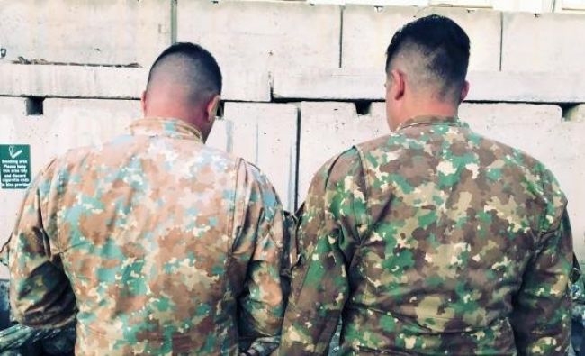 Militarii români se duc la război în uniforme decolorate și scămoșate! Ce are de spus Ministerul Apărării Naționale