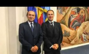 Fiul lui Tudorel Toader își face tatăl de râs! Ministrul Justiției uluit