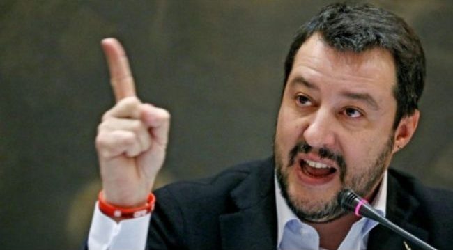 Invazie de migranţi la Lampedusa. Salvini: „politică a porturilor deschise absolut criminală”