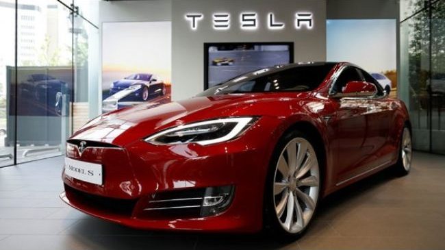 Tesla e cel mai valoros producător auto în funcție de capitalizarea bursieră