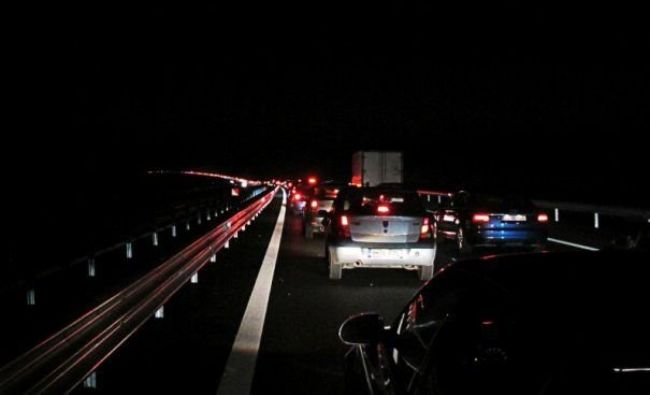 Clipe de groază pe autostrada Sibiu-Deva. Prin ce trec șoferii, după căderea întuneriului