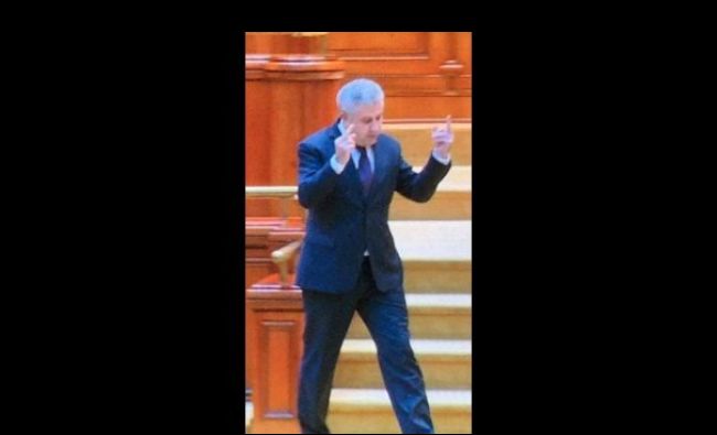 Cum justifică Iordache semnele obscene din Parlament