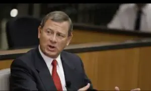 Neașteptat! John Roberts, șeful Curții Supreme de Justiție  îi răspunde lui Donald Trump