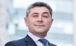 O echipă bună de investigații în afaceri, garanția unei creșteri rapide și sănătoase
