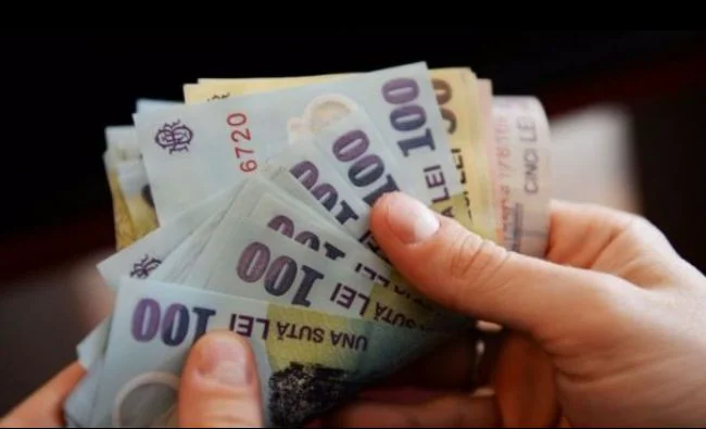 Românii care dau lovitura: Vor primi bani în plus pe lângă pensie!