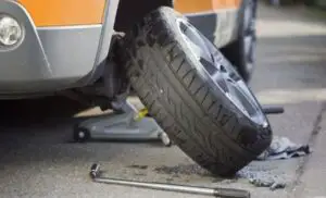 Sfatul zilei! Când se schimbă anvelopele de iarnă cu cele de vară? Ce spune legea, dar și specialiștii, în acest sens