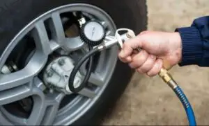 Întreținerea anvelopelor pentru ca acestea să dureze mai mult timp