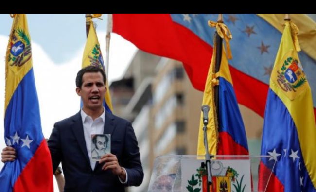 S-a autoproclamat preşedinte al Venezuelei! Una din cele mai sărace ţări din lume trece printr-o nouă criză politică