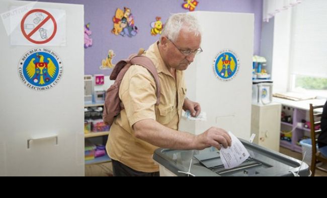 Alegeri în Moldova! Primele rezultate preliminare! Scandalul a început, liberalii denunţă fraudarea alegerilor şi amestecul Rusiei