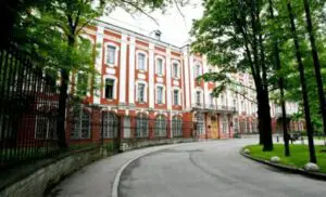 Dezastru total în Rusia! O clădire a unei universități importante s-a prăbușit! Zeci de persoane, prinse sub dărâmături