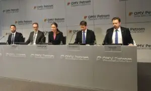 Şoc în economie! Taxa anti-lăcomie lasă urme grave! OMV Petrom anunţă restructurări!