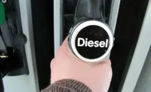 În ce condiții ar fi interzise mașinile diesel mai vechi în România! Explicația RAR pune pe gânduri șoferii