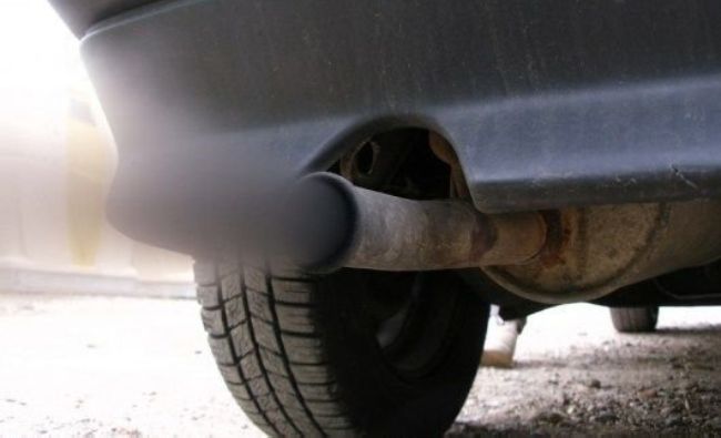 Alertă pentru românii cu maşini sub Euro 6! Vehiculele poluante, interzise
