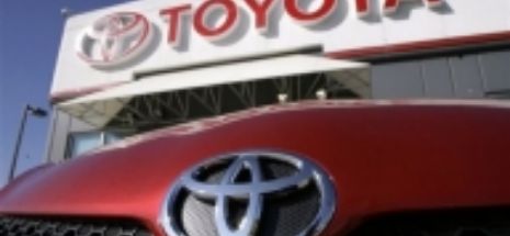 Toyota pregăteşte un plan pentru ca 25.000 dintre angajaţii săi să lucreze de acasă