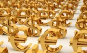 Curs BNR: Euro crește, dolarul scade față de leu