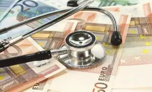 Proprietarul farmaciilor Dona a făcut o injecţie de 3,3 mil. euro companiei sale