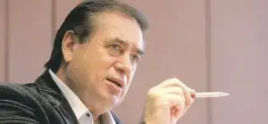 Judecătorii din dosarul lui Ioan Niculae: Cum să scrii cinci lucrări ştiinţifice în 75 de ore?