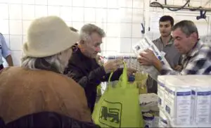 Ponderea celor în risc de sărăcie şi deprivare materială a crescut cu 0,6 puncte procentuale, în perioada 2012-2015
