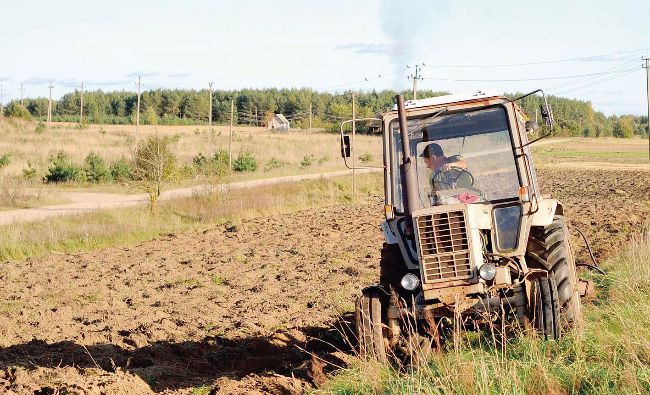 APIA: Cererile pentru ajutorul destinat motorinei utilizate în agricultură se depun până la 31 ianuarie