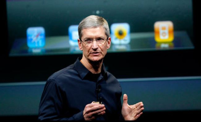 Tim Cook recunoaşte: Apple vrea să producă automobile fără șofer