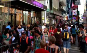 Cetăţenii europeni,  întrebaţi în ce direcţie doresc să se îndrepte Uniunea Europeană