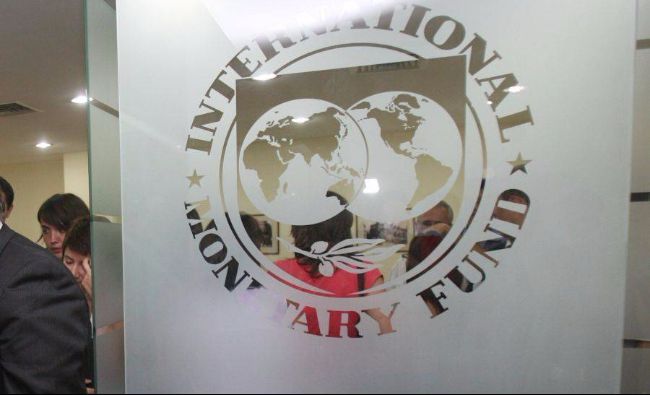 Avertisment din partea FMI. Reducerea cheltuielilor pune în pericol relansarea economiei