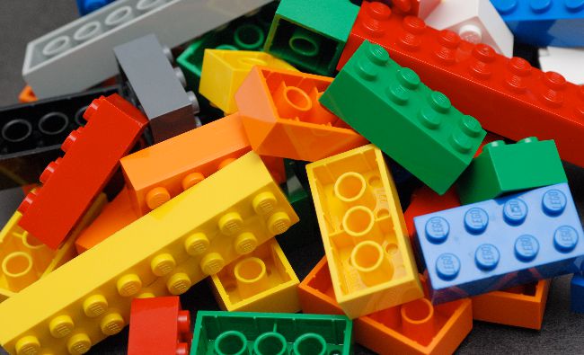 Pandemia de COVID-19 a fost benefică pentru jucăriile Lego. Vânzările au crescut semnificativ
