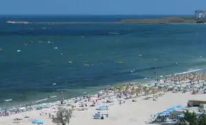 Peste jumătate din afacerile tour operatorilor provin din pachete turistice proprii