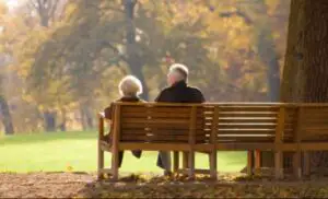 Ţara unde oamenii nu mai apucă pensia. Speranța de viață e de 66 de ani