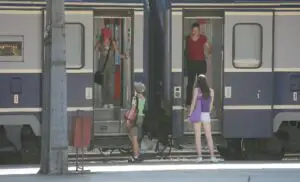 Asociațiile de studenți cer gratuitate nelimitată pentru transportul feroviar