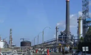 KMG International: Negocierile cu reprezentanţii sindicatelor de la rafinăria Petromidia s-au încheiat cu un acord