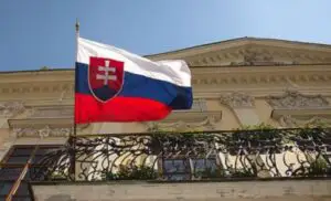 Slovacia implementează o nouă aplicație. Se dorește depistarea celor care nu respectă carantina