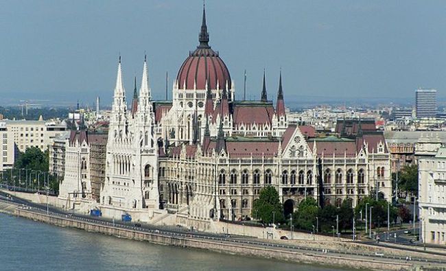 Ungaria a pus deoparte bani pentru maghiarii din România