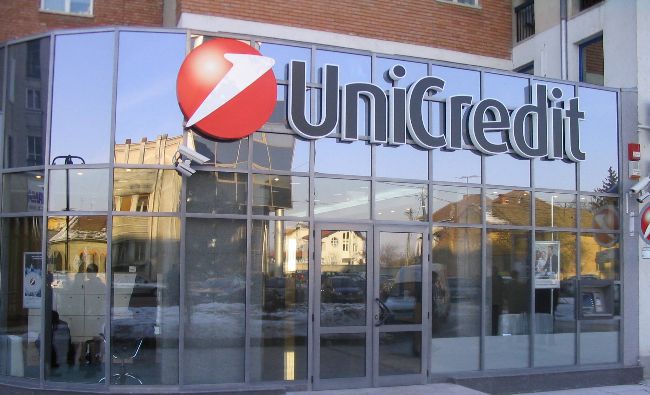 UniCredit Bank, măsuri pentru susținerea clienților. Se poate ajunge până la amânarea plăţii ratelor