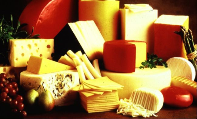 România a importat în primele trei luni din an cu 26% mai multă brânză și caș. Exporturile – de cinci ori mai mici