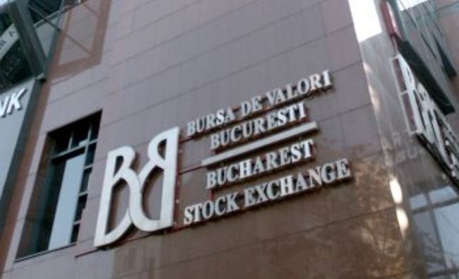 Bursa de la Bucureşti închide „pe roşu” şedinţa de vineri. Valoarea tranzacţiilor creşte de 3,5 ori faţă de joi