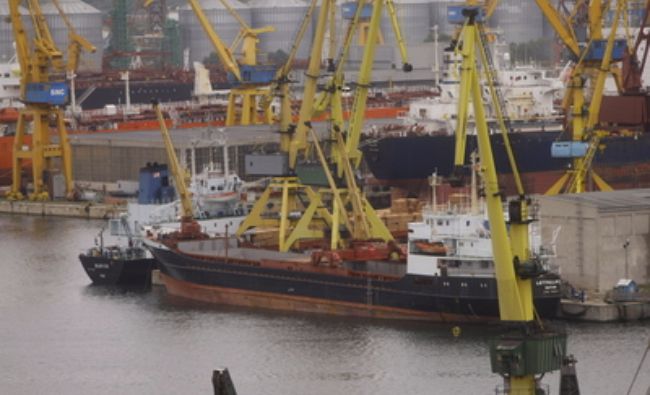 Traficul de mărfuri în porturile maritime româneşti a crescut cu 5,5% în 2016