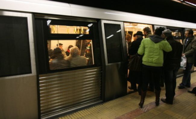 PANICĂ la metrou: „Erau în acel moment circa 2.000 de călători riscau să-şi piardă viaţa acolo”