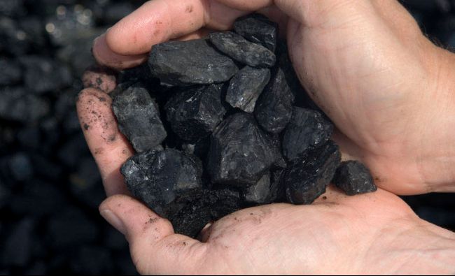 Scade producția de cărbune a României