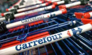 Profitul Carrefour, afectat de rezultatele sub aşteptări din Franţa