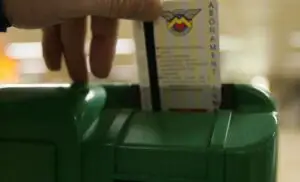 Se schimbă cartela de la metrou