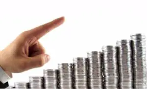 Mircea Coșea: Creșterea economică, un drum periculos pentru viitor