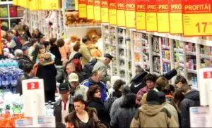 Cum evităm cumpărăturile exagerate de sărbători