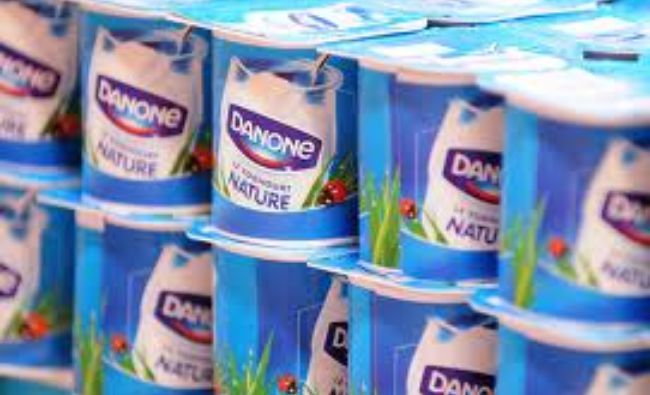 Danone investeşte în filiala din Rusia pentru un lapte mai ieftin