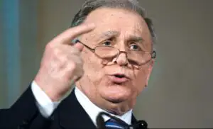Lazăr îi cere lui Iohannis urmărirea penală faţă de Ion Iliescu, Petre Roman şi Gelu Voican Voiculescu
